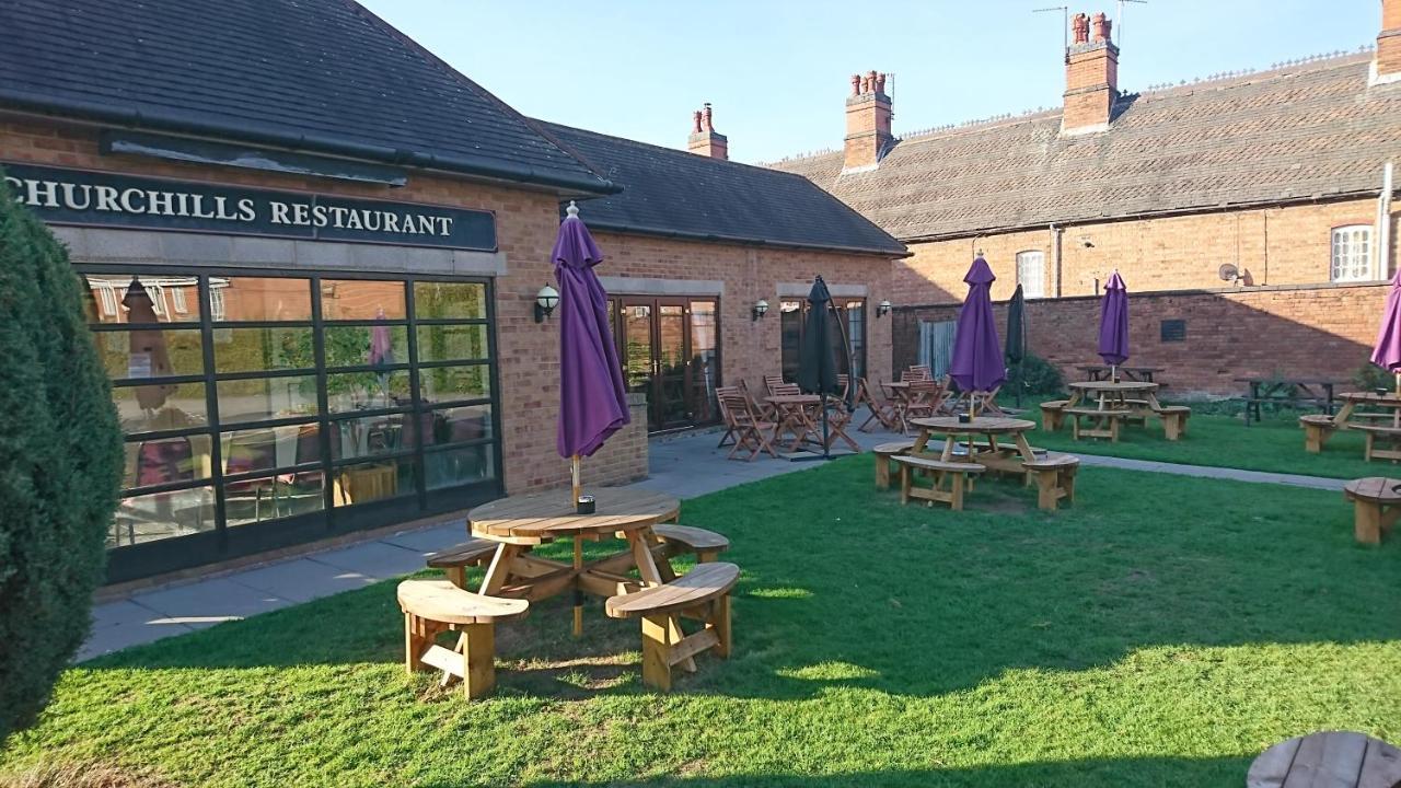 Blue Boar Inn Atherstone Esterno foto